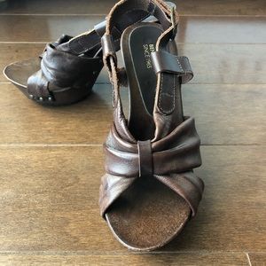 Benetton leather sandals
